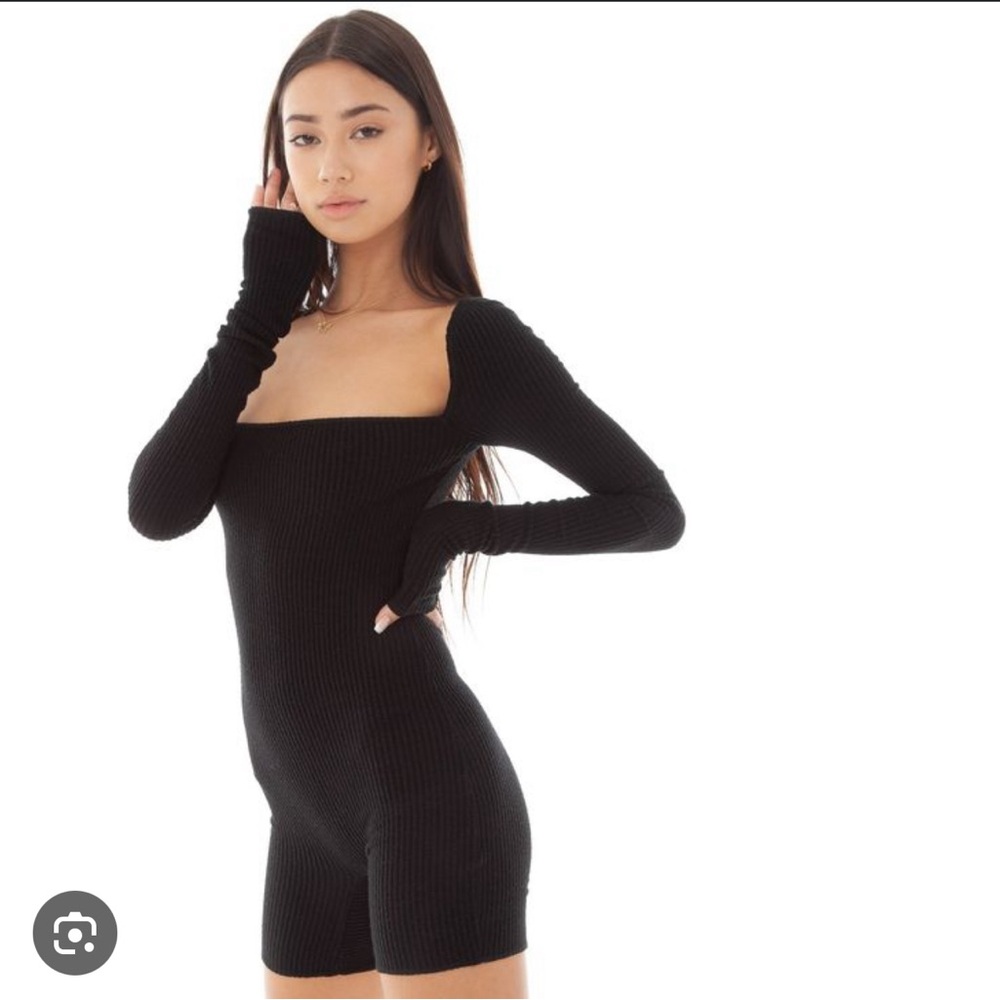ARE YOU AM I Anke Romper Black